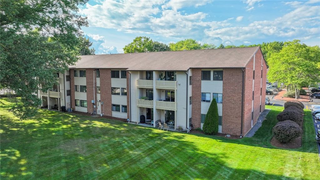 1145 Hartford Avenue 5A, Johnston, RI 02919