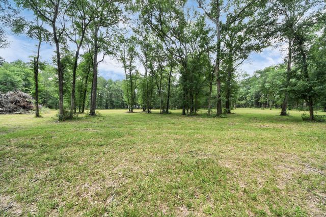 21765 Bailey Grove Rd, Montgomery, TX 77356