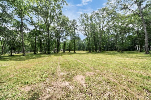 21765 Bailey Grove Rd, Montgomery, TX 77356