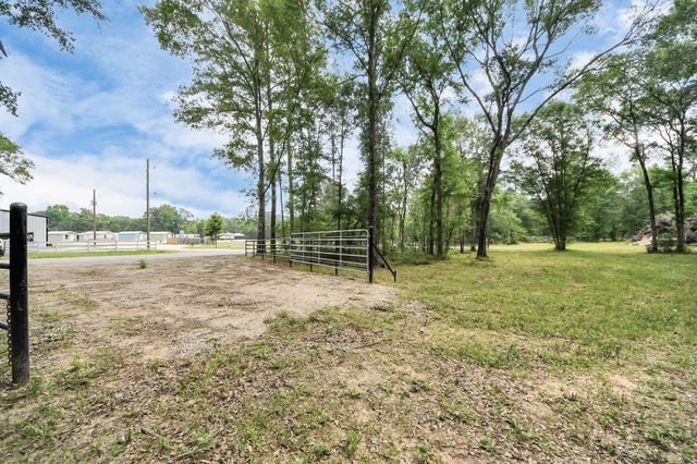 21765 Bailey Grove Rd, Montgomery, TX 77356