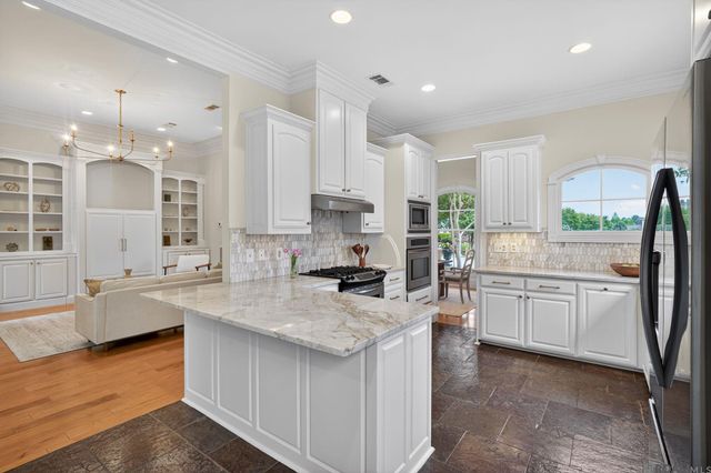 6735 Rue Bocage, Baton Rouge, LA 70809