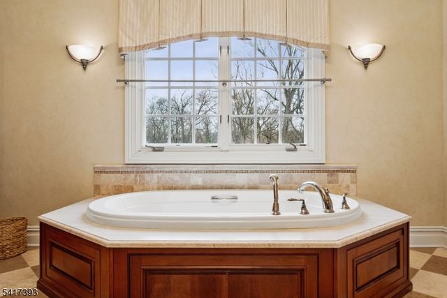 56 WILL LANE, Watchung Boro, NJ 07069