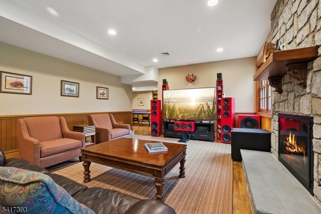 56 WILL LANE, Watchung Boro, NJ 07069