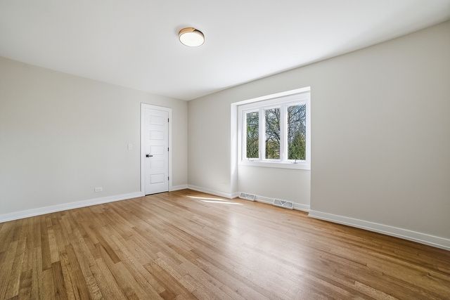 19W071 Avenue Chateaux, Oak Brook, IL 60523