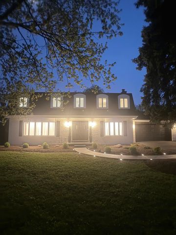19W071 Avenue Chateaux, Oak Brook, IL 60523