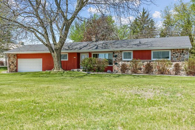 W1586 County Road H, New Holstein, WI 53061
