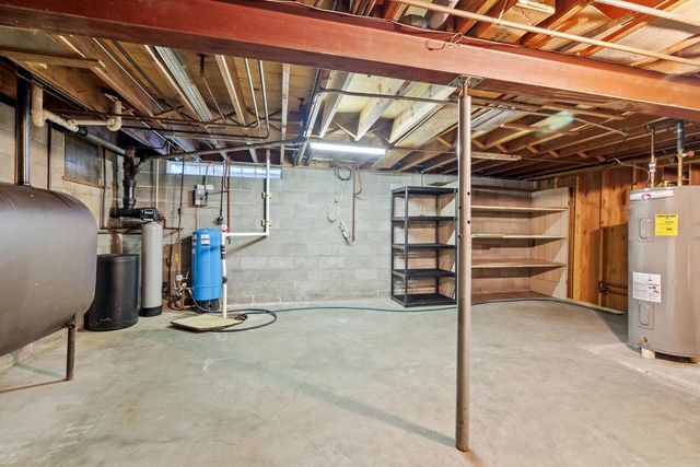 W1586 County Road H, New Holstein, WI 53061