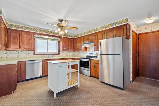 W1586 County Road H, New Holstein, WI 53061