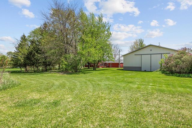 W1586 County Road H, New Holstein, WI 53061