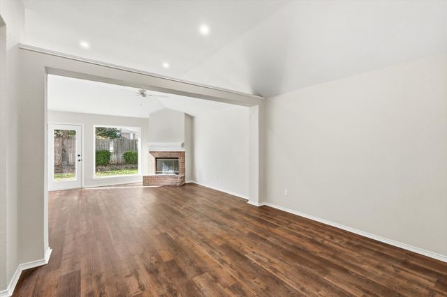 5910 Fawn Meadow Trail, Arlington, TX 76017