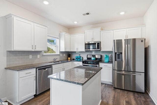 111 Riverport Drive, Simpsonville, SC 29680