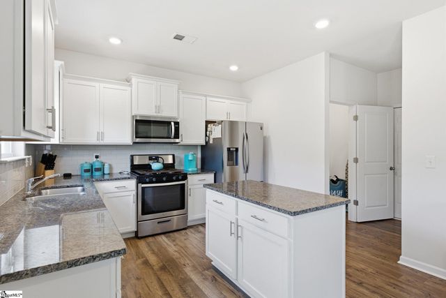 111 Riverport Drive, Simpsonville, SC 29680