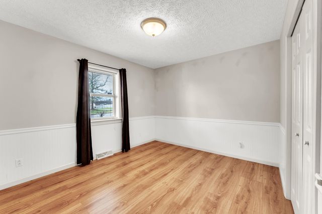 2725 W Camino Alto Street, Springfield, MO 65810