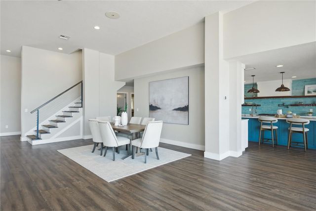 915 BAYSHORE DRIVE, Tarpon Springs, FL 34689