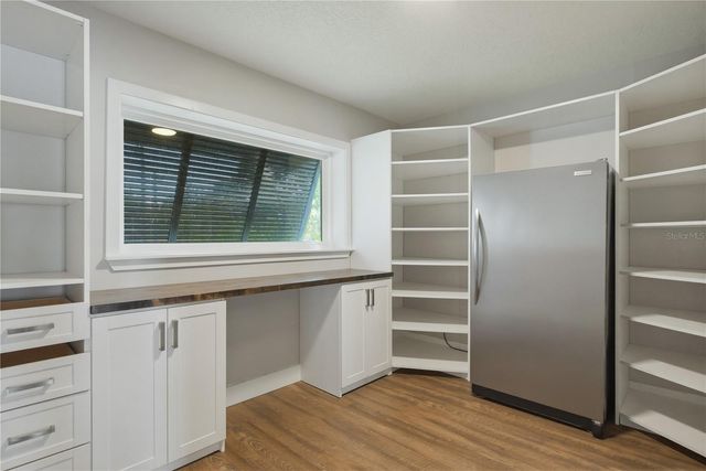 915 BAYSHORE DRIVE, Tarpon Springs, FL 34689