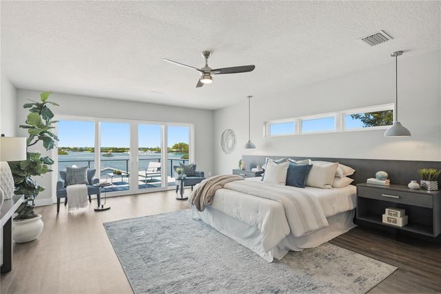 915 BAYSHORE DRIVE, Tarpon Springs, FL 34689