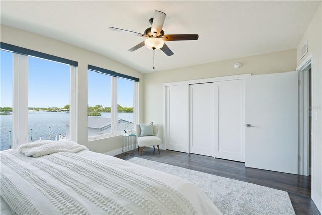 915 BAYSHORE DRIVE, Tarpon Springs, FL 34689