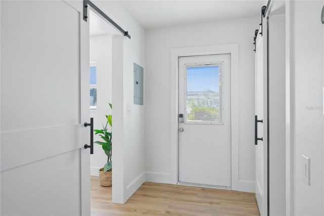 915 BAYSHORE DRIVE, Tarpon Springs, FL 34689