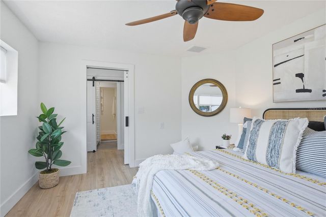 915 BAYSHORE DRIVE, Tarpon Springs, FL 34689