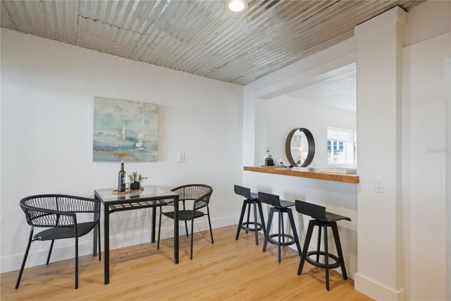 915 BAYSHORE DRIVE, Tarpon Springs, FL 34689