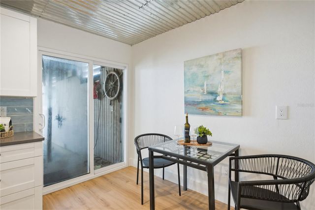 915 BAYSHORE DRIVE, Tarpon Springs, FL 34689