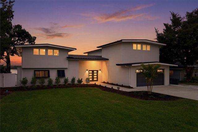 915 BAYSHORE DRIVE, Tarpon Springs, FL 34689