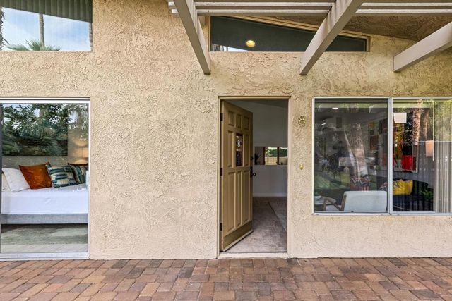 290 S San Jacinto Drive 8, Palm Springs, CA 92262