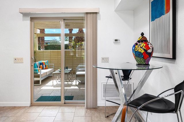 290 S San Jacinto Drive 8, Palm Springs, CA 92262