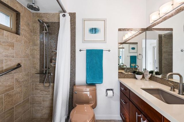 290 S San Jacinto Drive 8, Palm Springs, CA 92262