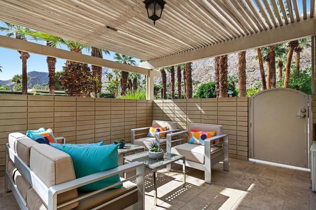 290 S San Jacinto Drive 8, Palm Springs, CA 92262