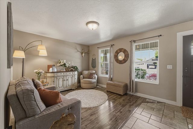 4521 W CARRIAGE LN, Cedar Hills, UT 84062