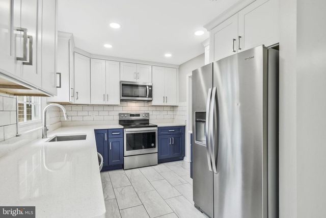 10257 FRIENDSHIP CT, Fairfax, VA 22032