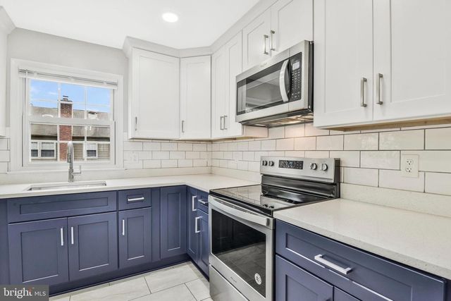 10257 FRIENDSHIP CT, Fairfax, VA 22032