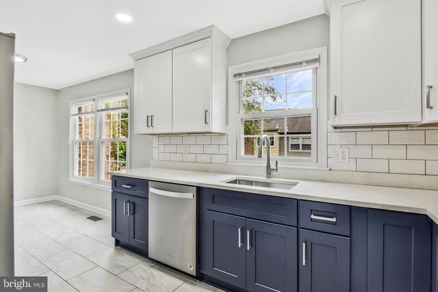 10257 FRIENDSHIP CT, Fairfax, VA 22032