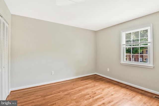 10257 FRIENDSHIP CT, Fairfax, VA 22032