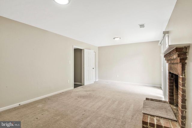 10257 FRIENDSHIP CT, Fairfax, VA 22032