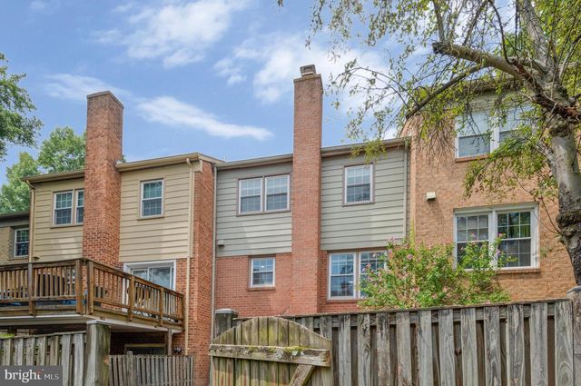 10257 FRIENDSHIP CT, Fairfax, VA 22032