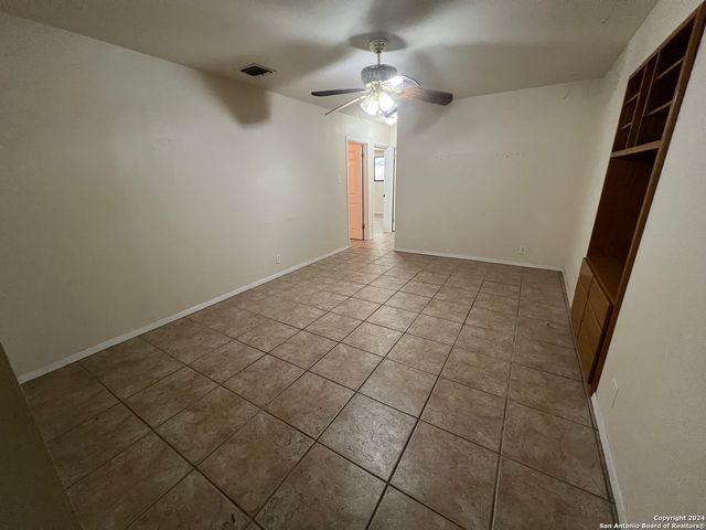 208 Michelle, Converse, TX 78109