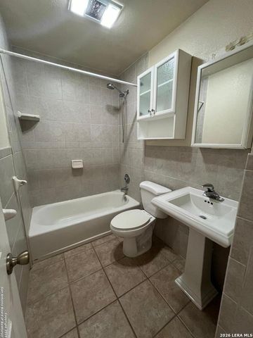 208 Michelle, Converse, TX 78109