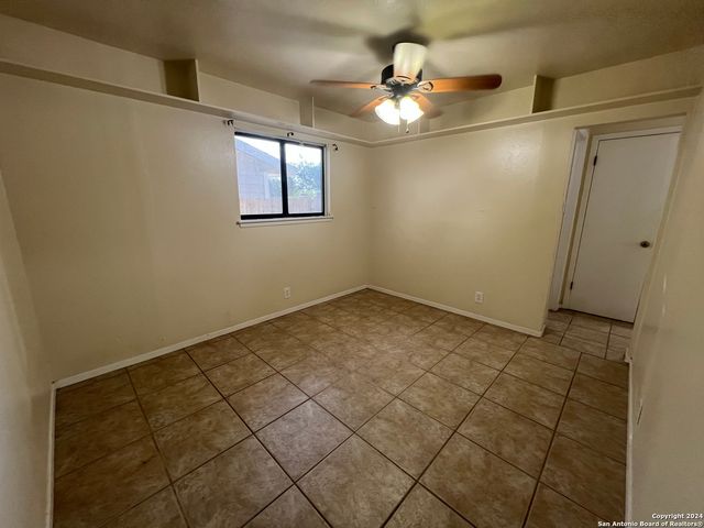 208 Michelle, Converse, TX 78109