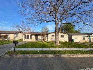 208 Michelle, Converse, TX 78109