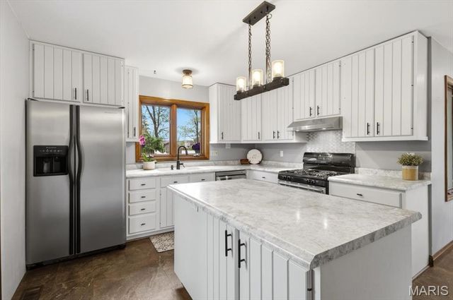 249 Reinke Road, Ballwin, MO 63021