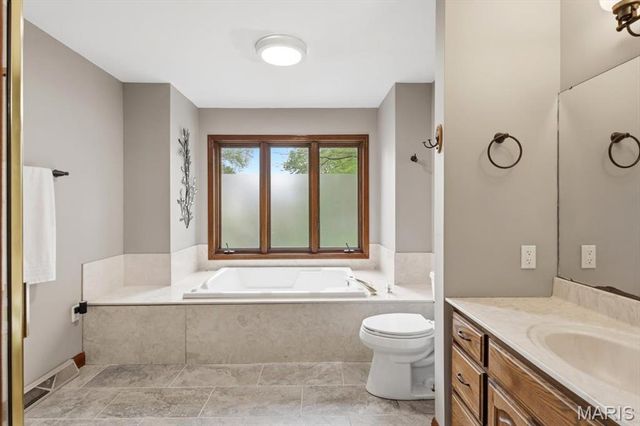 249 Reinke Road, Ballwin, MO 63021