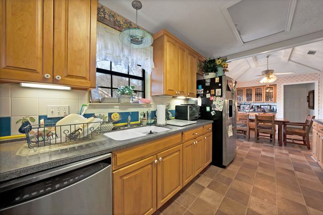 2144 Usa Drive, Plano, TX 75025