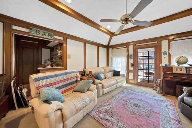 2144 Usa Drive, Plano, TX 75025