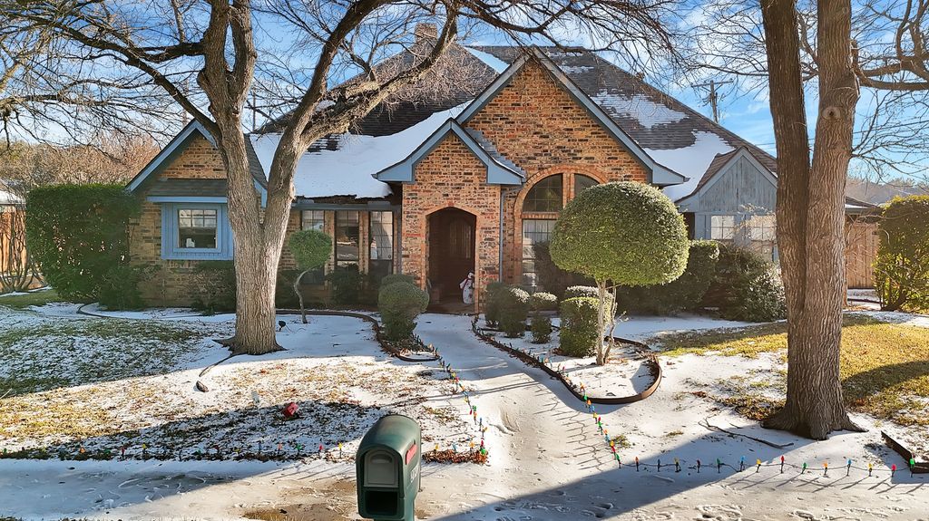 2144 Usa Drive, Plano, TX 75025