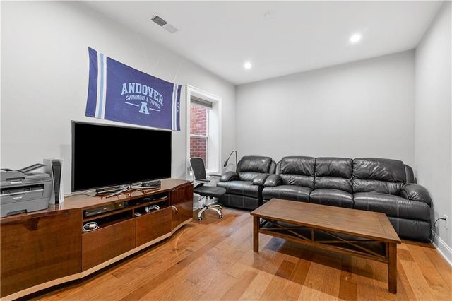 1962 Attell Way, Decatur, GA 30033