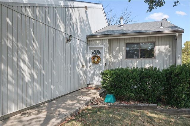 7046 N Askew Avenue, Gladstone, MO 64119