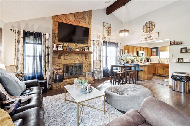 7046 N Askew Avenue, Gladstone, MO 64119