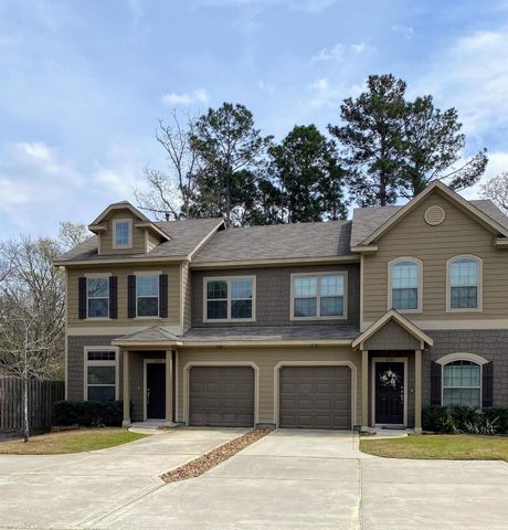 40 Woodland Hills Drive B, Conroe, TX 77303